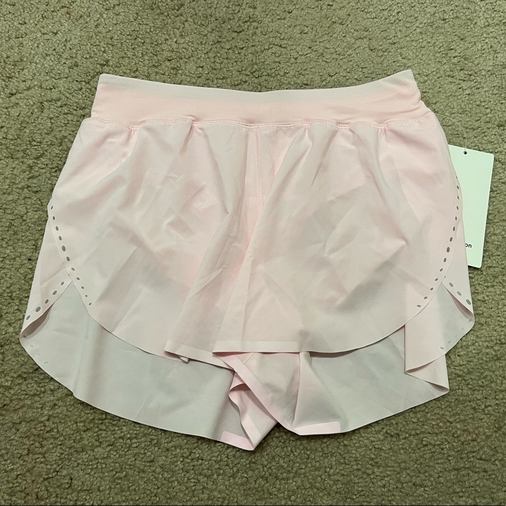 Lululemon find your pace shorts - Picture 2 of 4